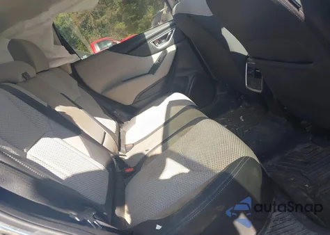 2019 Subaru Forester Premium z USA, uszkodzony, nr VIN JF2SKAEC9KH581404